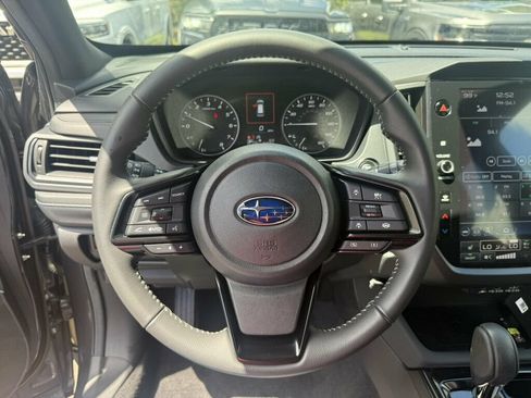 Used 2026 Subaru Forester Premium AWD/4WD image 5