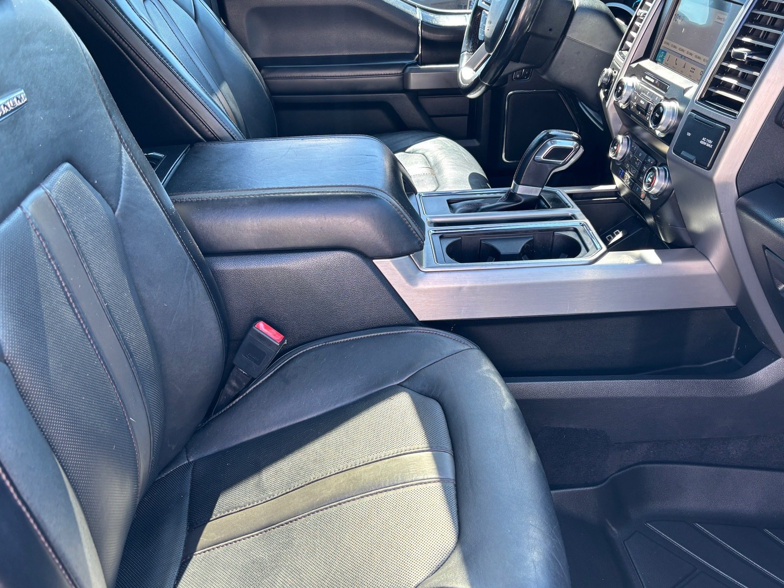 Used 2019 Ford F150 Platinum AWD/4WD image 31