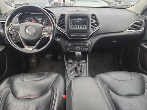 Certified 2020 Jeep Cherokee Latitude Lux w/ Comfort/Convenience Group AWD/4WD image 24
