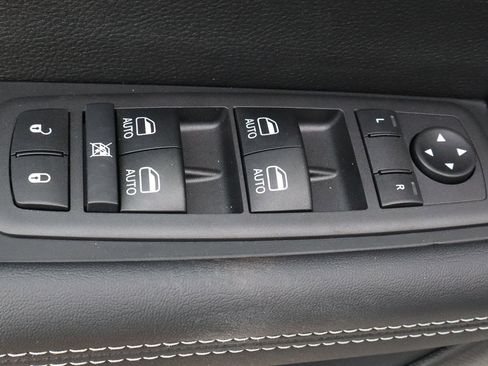 New 2026 Chrysler Pacifica Select image 10