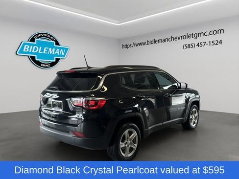 Used 2024 Jeep Compass Latitude AWD/4WD image 8