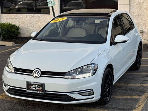 Used 2019 Volkswagen Golf SE FWD image 15
