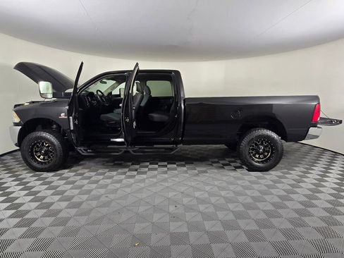 Used 2018 RAM 3500 Tradesman w/ Chrome Appearance Group image 17