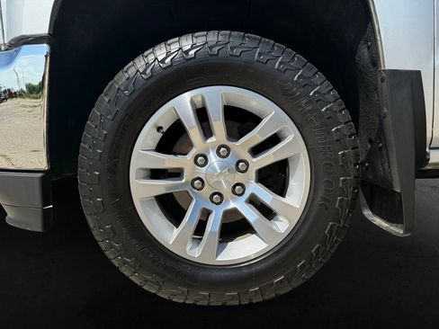 Used 2018 Chevrolet Silverado 1500 LT w/ All Star Edition AWD/4WD image 11