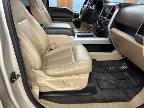 Used 2018 Ford F150 Lariat w/ Equipment Group 501A Mid image 14