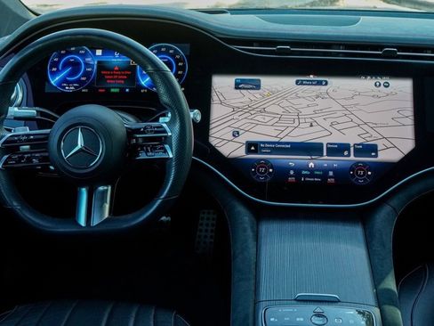 Used 2022 Mercedes-Benz EQS 580 4MATIC Sedan image 23