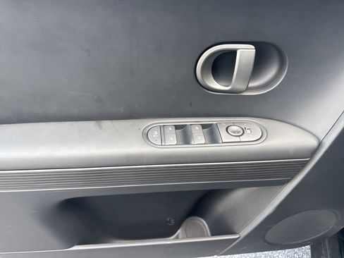 Used 2026 Hyundai Ioniq 5 SEL RWD image 18