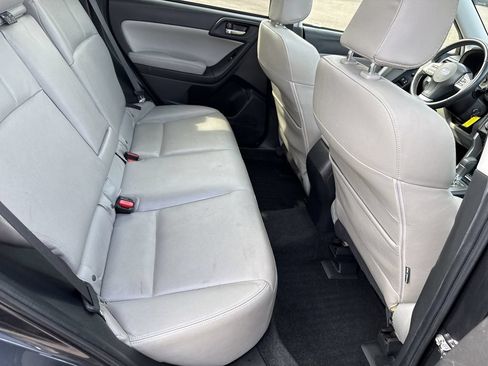 Used 2015 Subaru Forester 2.5i Limited w/ Popular Package #1 AWD/4WD image 17