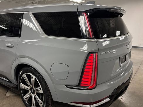 New 2026 Cadillac Escalade IQL Luxury image 14