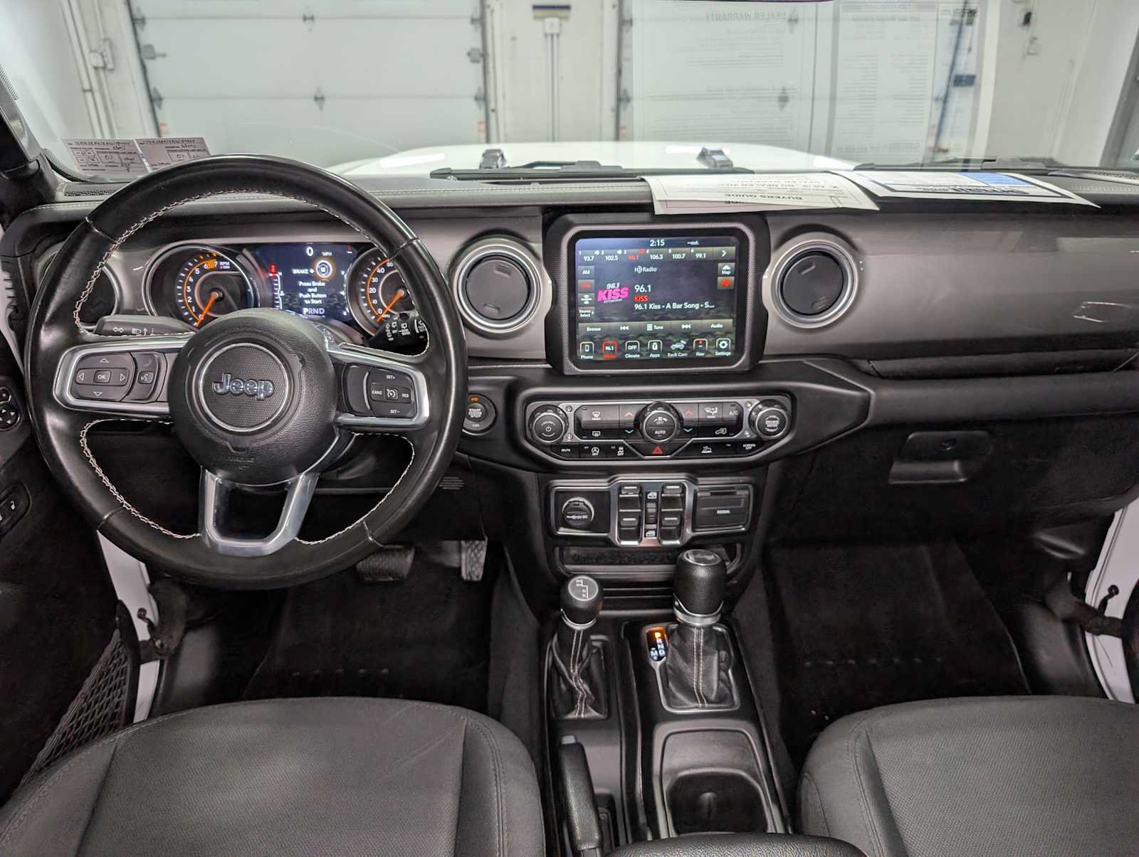 Used 2022 Jeep Wrangler Unlimited Sahara AWD/4WD image 17