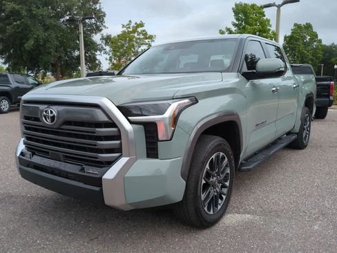 Used 2025 Toyota Tundra Limited AWD/4WD image 2