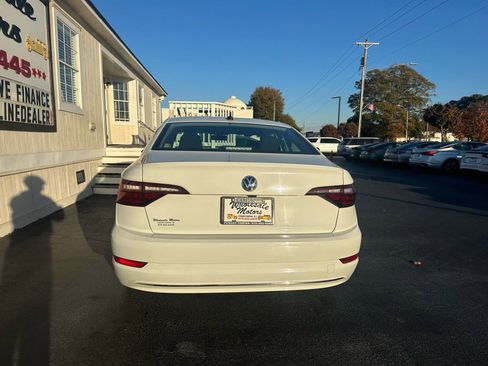 Used 2021 Volkswagen Jetta S w/ Driver Assistance Package image 5