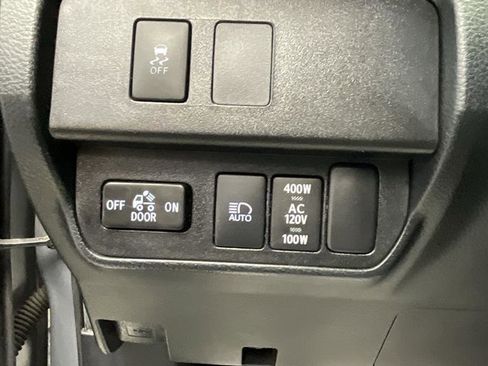 Used 2021 Toyota Tacoma TRD Sport image 26