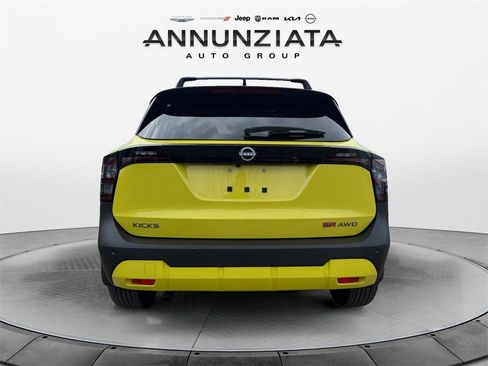 New 2026 Nissan Kicks SR w/ SR Premium Package image 4