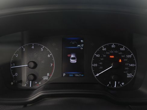 Used 2024 Toyota Corolla SE image 25