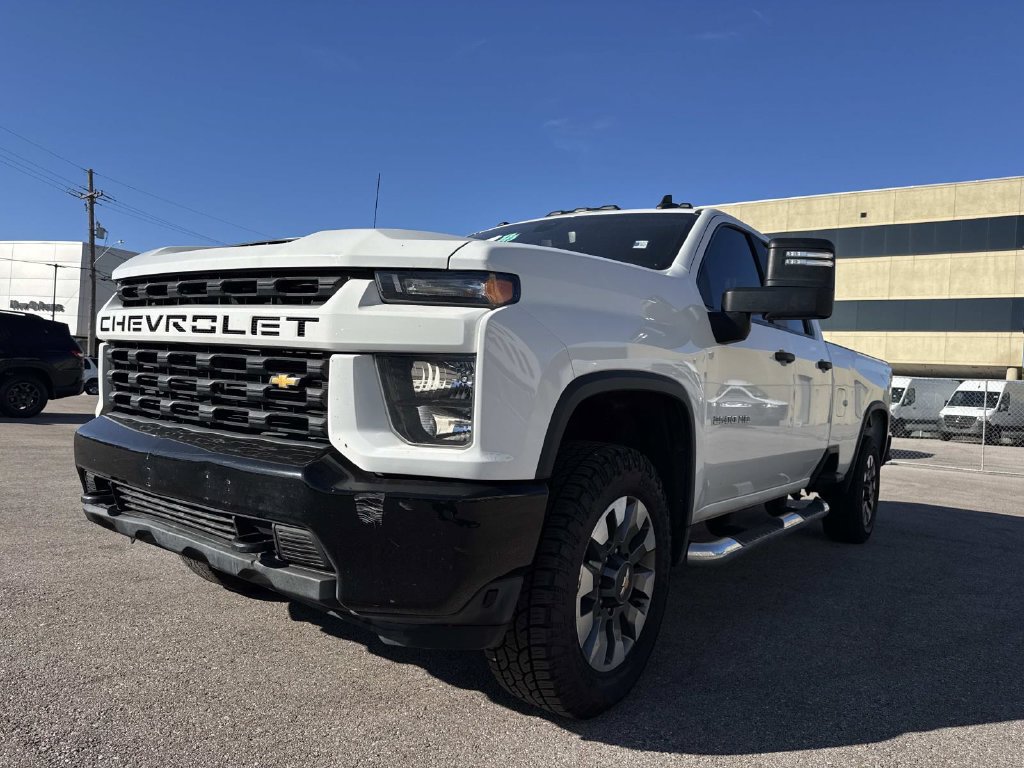 Used 2022 Chevrolet Silverado 2500 Custom w/ Custom Value Package AWD/4WD image 3