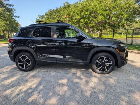 Used 2022 Chevrolet TrailBlazer RS AWD/4WD image 10