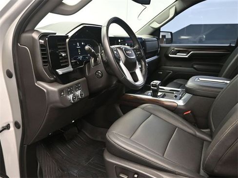 Used 2022 GMC Sierra 1500 SLT w/ SLT Convenience Package image 7