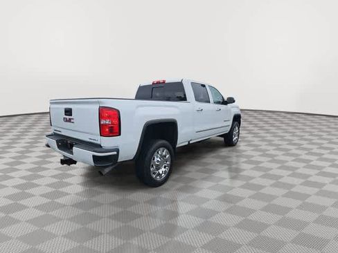 Used 2019 GMC Sierra 2500 Denali w/ Suspension Package, Off-Road AWD/4WD image 15
