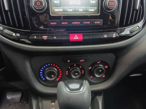 Used 2015 RAM ProMaster City Tradesman SLT image 14