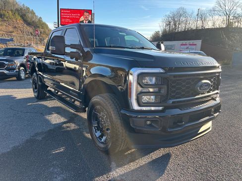 Used 2024 Ford F250 XL w/ STX Appearance Package image 7