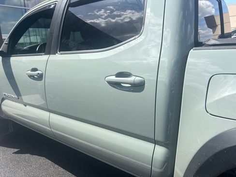 Used 2023 Toyota Tacoma TRD Off-Road image 7