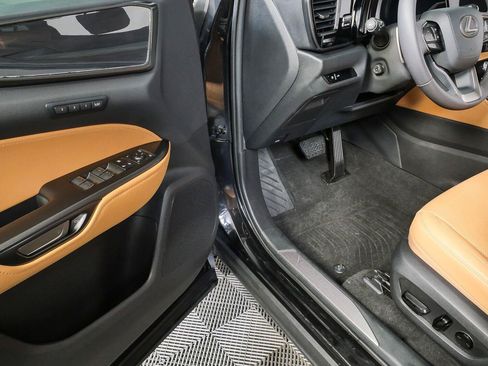 Used 2023 Lexus NX 350 AWD image 15