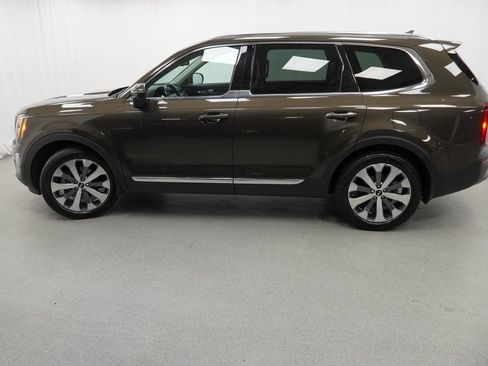 Used 2021 Kia Telluride EX w/ EX Premium Package image 15