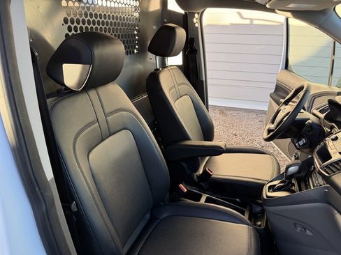 Used 2022 Ford Transit Connect XL image 18