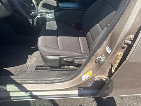 Used 2024 Chevrolet Malibu LS FWD image 8