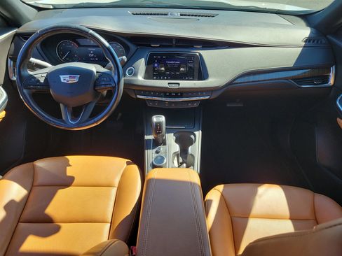 Used 2019 Cadillac XT4 Premium Luxury AWD/4WD image 17
