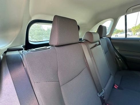 Used 2021 Toyota RAV4 LE AWD/4WD image 9