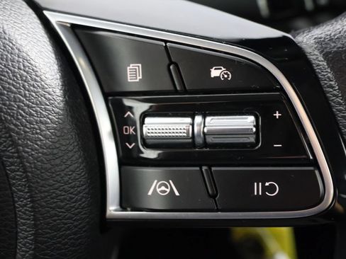 Used 2023 Kia Forte LXS FWD image 12