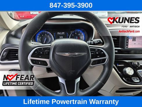Used 2023 Chrysler Voyager LX FWD image 39
