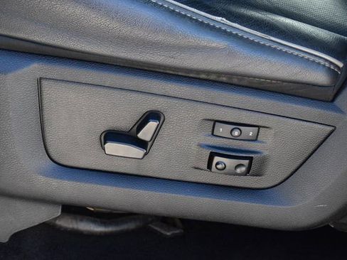 Used 2017 RAM 1500 Limited image 17