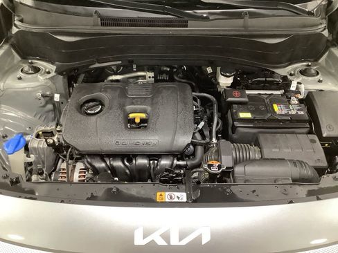 Certified 2023 Kia Seltos LX image 9