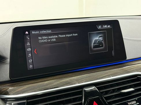 Used 2018 BMW 540i image 28