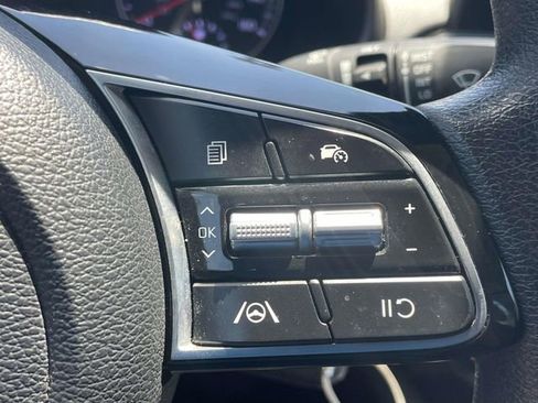 Used 2024 Kia Forte LXS FWD image 25