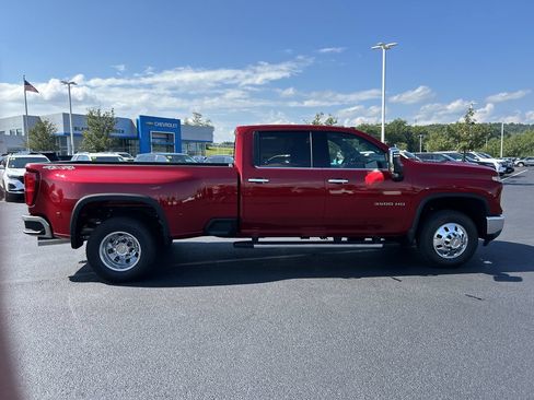 New 2026 Chevrolet Silverado 3500 LTZ w/ LTZ Convenience Package AWD/4WD image 8