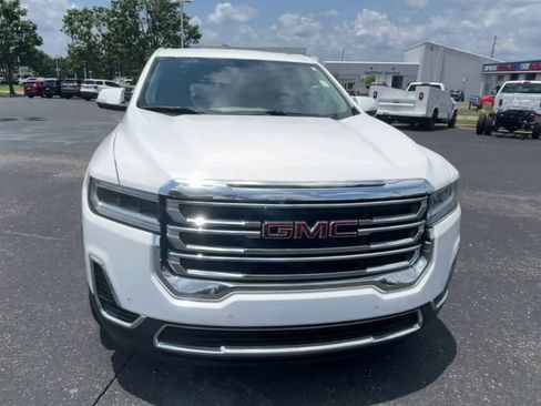 Used 2023 GMC Acadia SLE FWD image 3