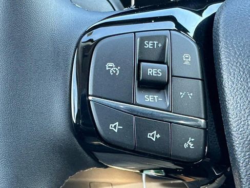 New 2026 Ford Escape SE image 11