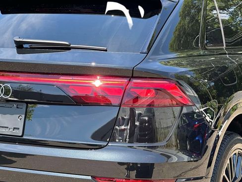 New 2026 Audi SQ8 Prestige AWD/4WD image 33