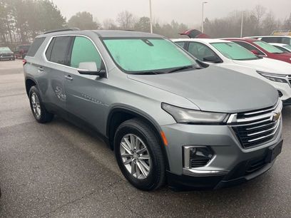 Used 2023 Chevrolet Traverse LT