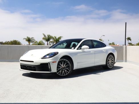 Certified 2024 Porsche Panamera 4 AWD/4WD image 1