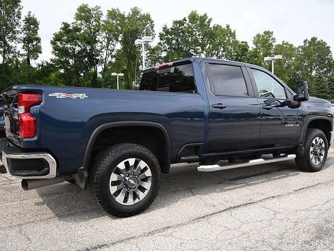 Used 2022 Chevrolet Silverado 2500 LT w/ Convenience Package AWD/4WD image 7