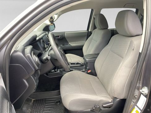 Used 2021 Toyota Tacoma SR w/ SR Convenience Package RWD image 19