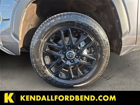 Used 2024 Toyota Tundra Limited image 10