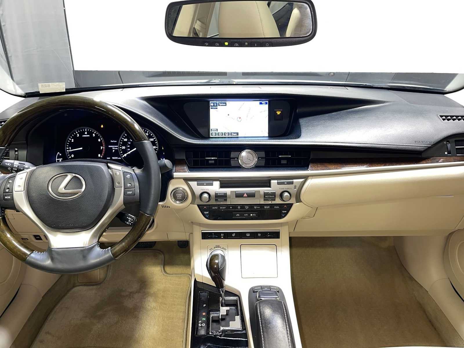 Used 2015 Lexus ES 350 w/ Luxury Package FWD image 10