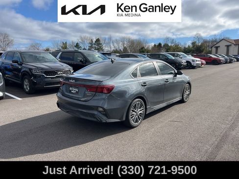 Used 2024 Kia Forte GT-Line w/ GT-Line Premium Package image 5