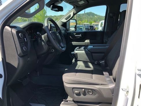 New 2026 Chevrolet Silverado 2500 Custom w/ Custom Value Package AWD/4WD image 10